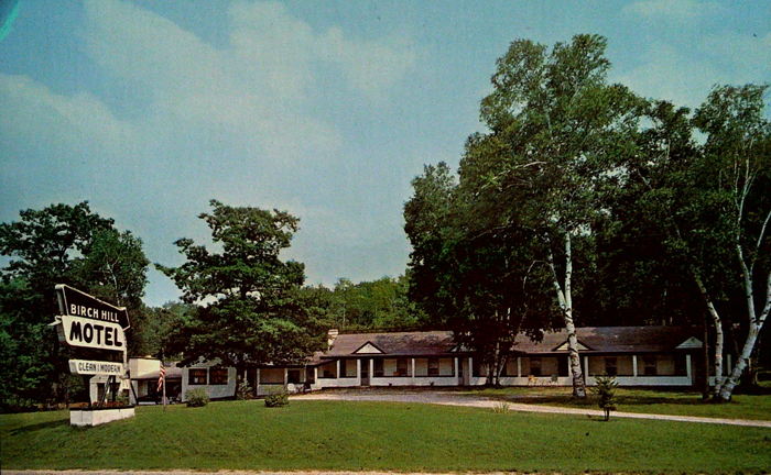 Birch Hill Motel (White Birch Motel) - Old Postcard